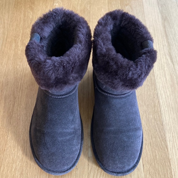 BearPaw Like New  “Abby” Chocolate Suede Boots - Picture 2 of 12